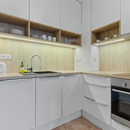 Lam Blue Ac - Balcony *