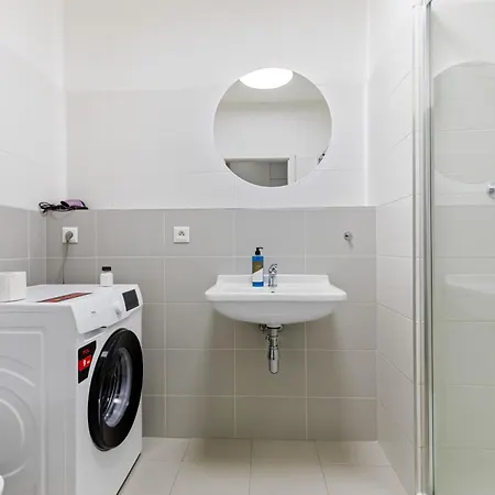 Lam Blue Ac - Balcony Apartman